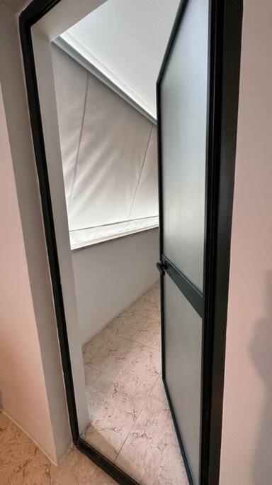 טיראנה Super House Blloku - 3 Rooms מראה חיצוני תמונה